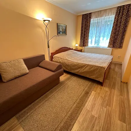 Horvath Apartmanhaz * Orosháza