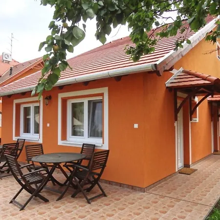 شقة Horvath Apartmanhaz *